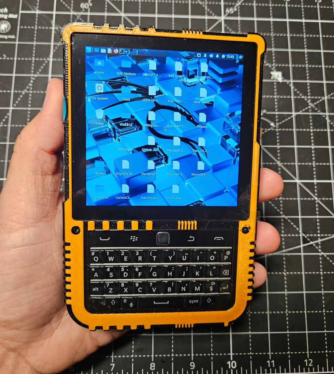 Hackberry Pi CM5 Handheld