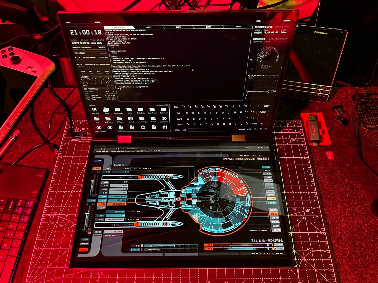 Cyber DuoFlux Laptop - Dual Display Windows + Dual Boot Kali & BlackArch - Carbon Computers