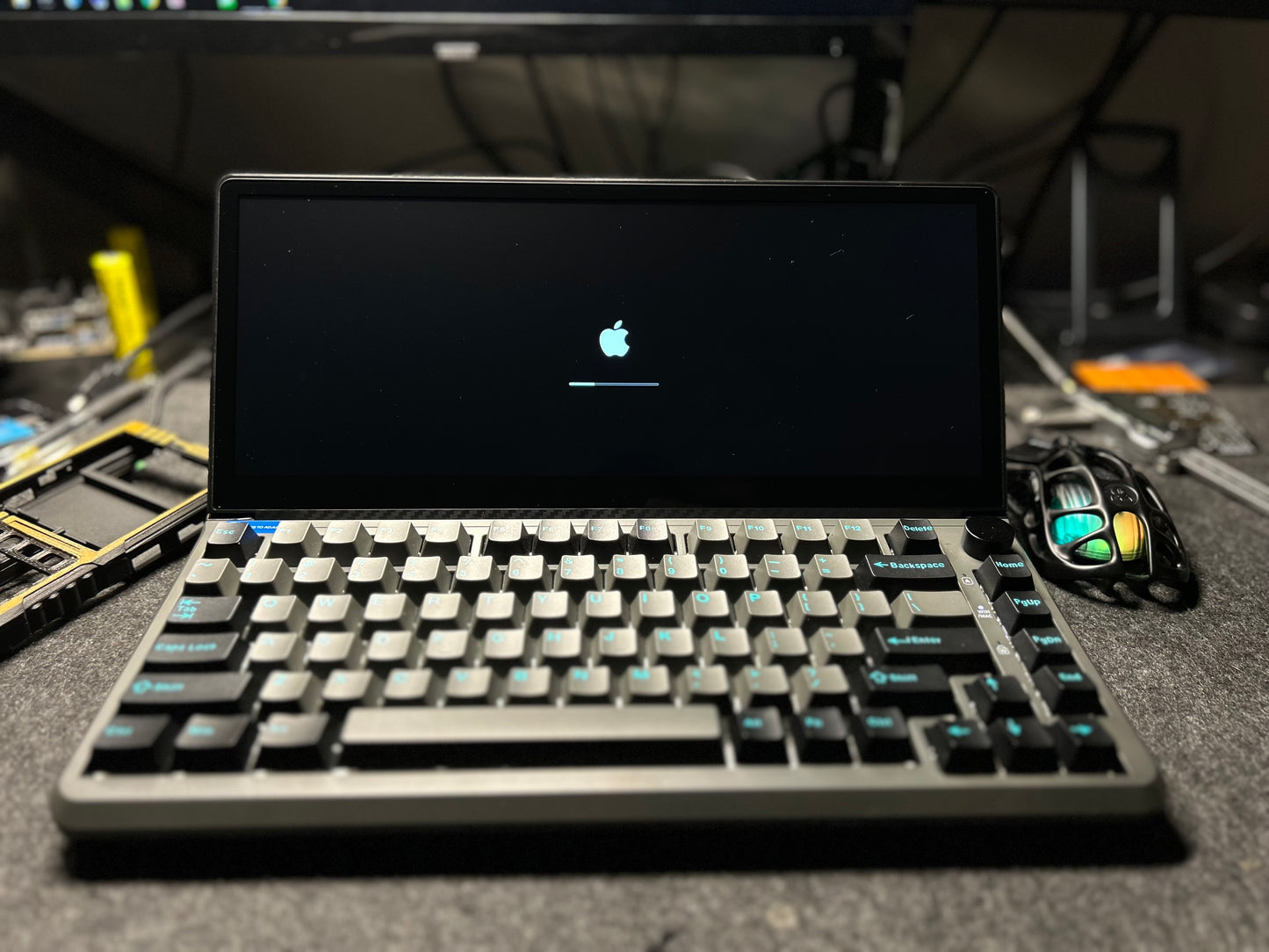 CyberDeck MK-III with MacOS, Windows - Dual Boot Kali & BlackArch - Carbon Computers