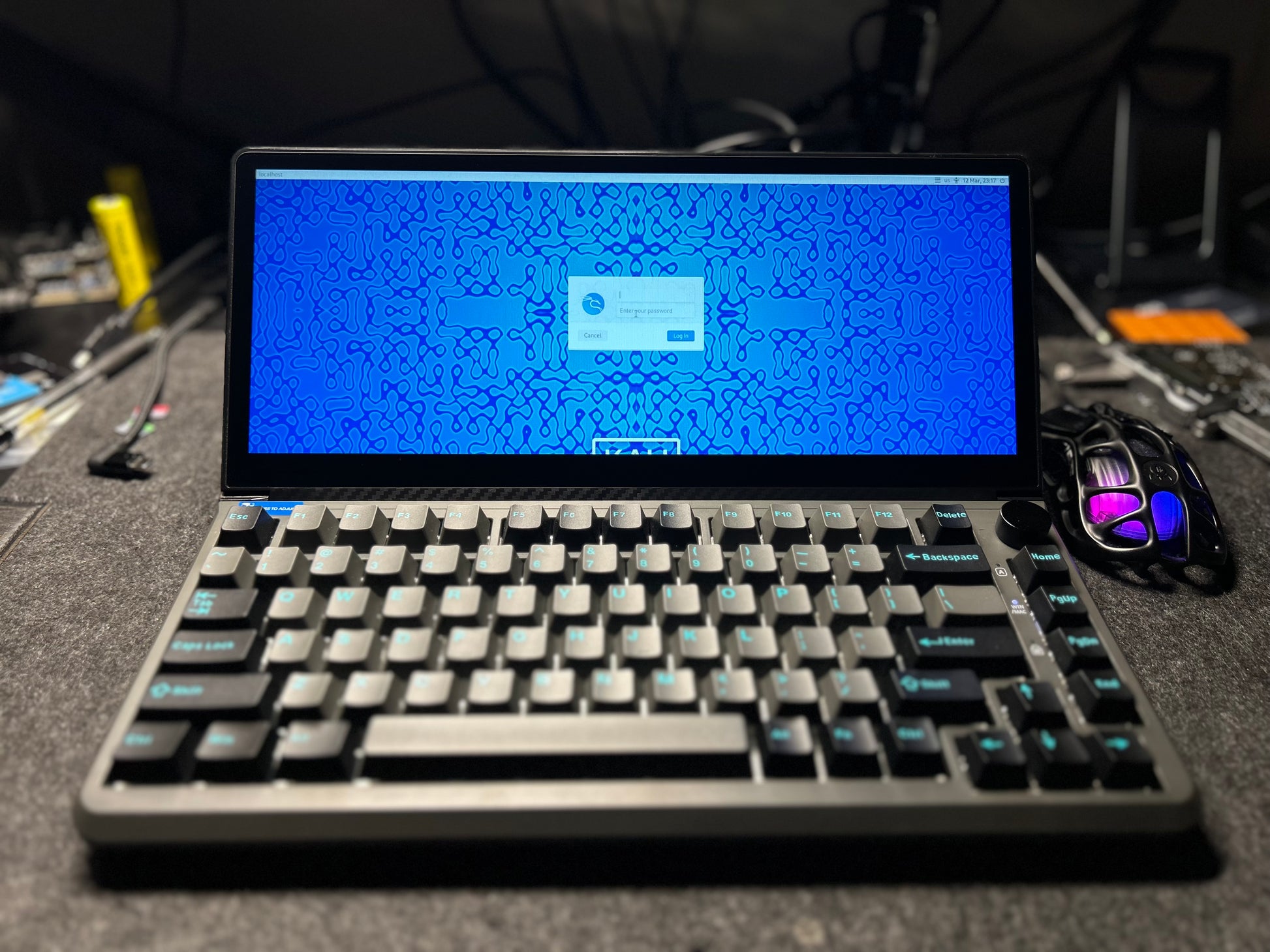 CyberDeck MK-III with MacOS, Windows - Dual Boot Kali & BlackArch - Carbon Computers
